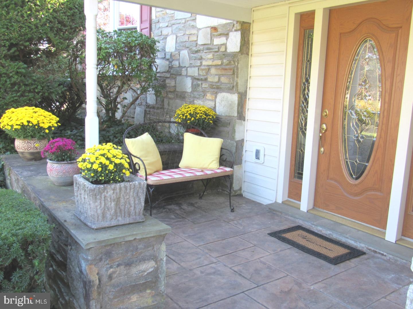 28 Kelinger Road Churchville, PA 18966 - Photo 3 of 25 Porch