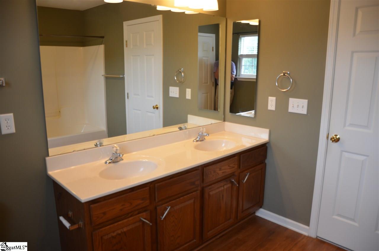 201 Highgate Circle Greer, SC 29650 - Photo 24 of 33 Gallery Image 24