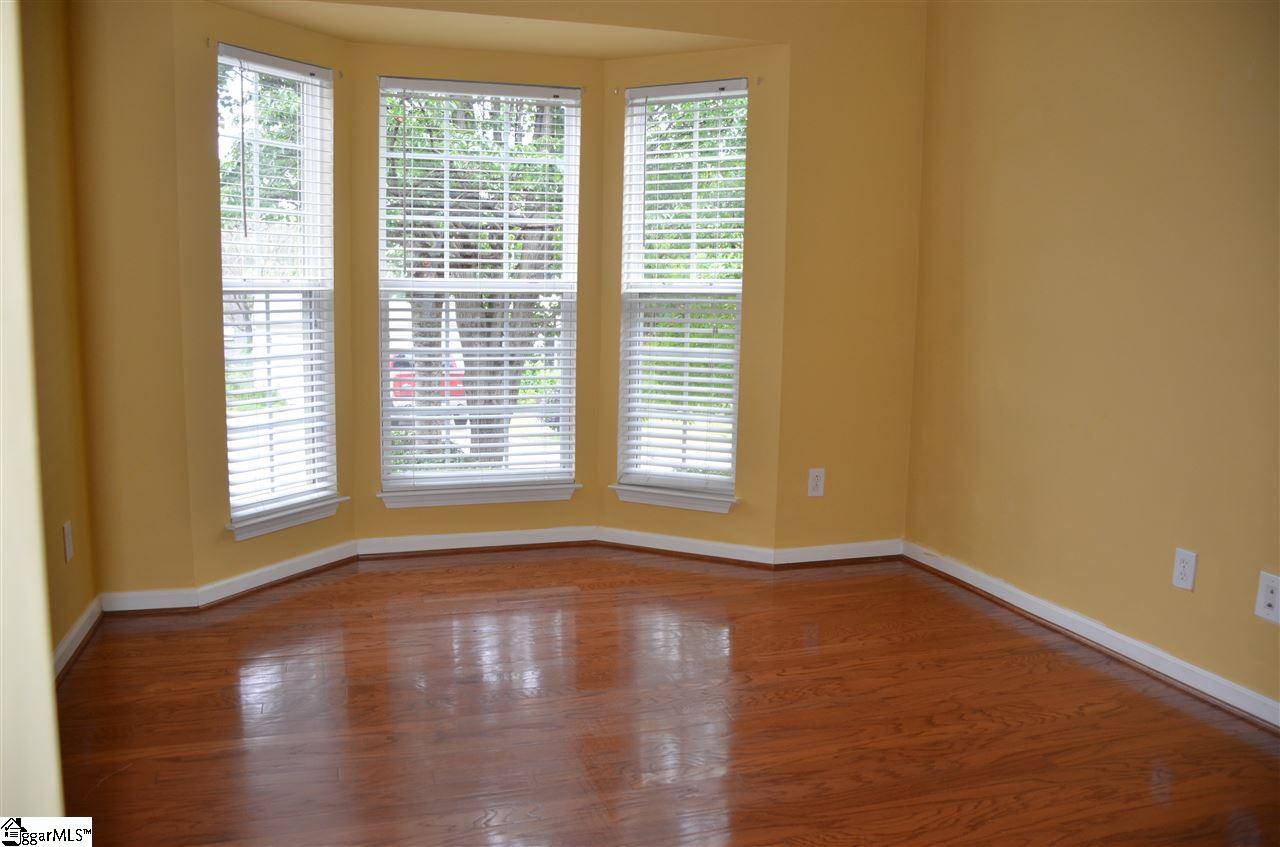 201 Highgate Circle Greer, SC 29650 - Photo 4 of 33 Gallery Image 4