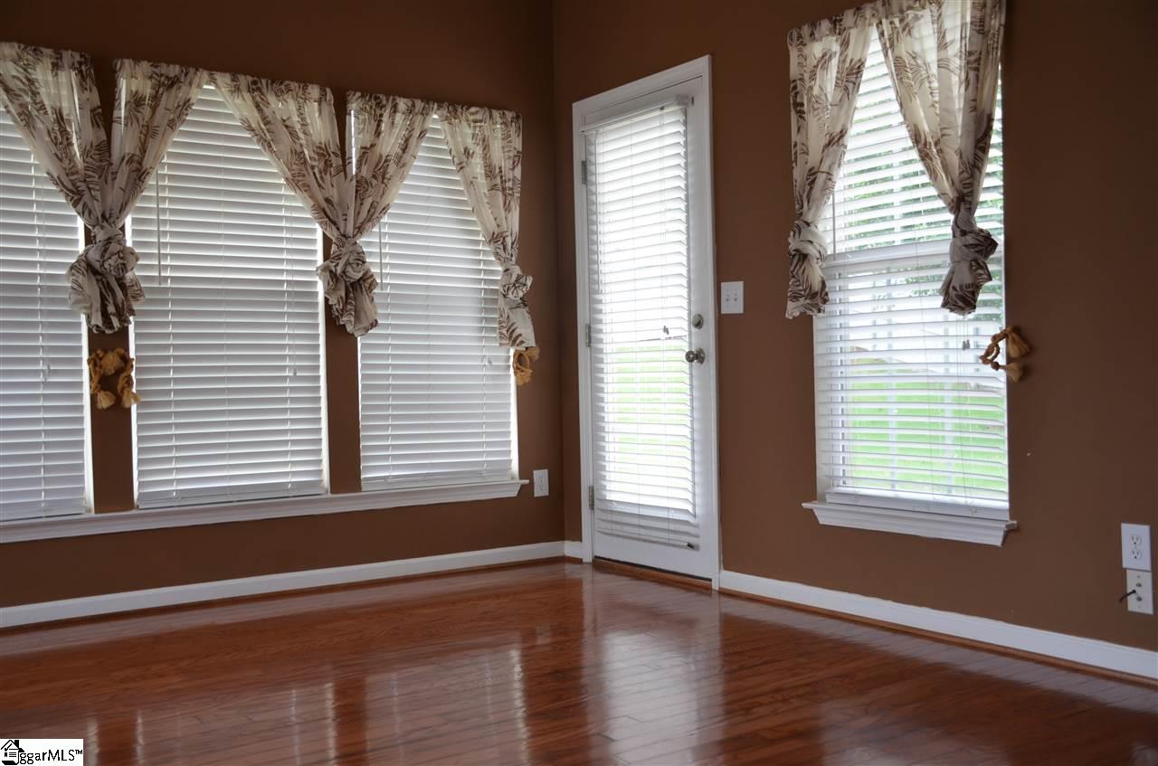 201 Highgate Circle Greer, SC 29650 - Photo 7 of 33 Gallery Image 7