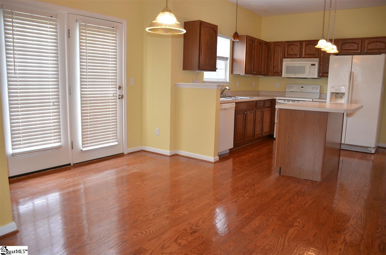 201 Highgate Circle Greer, SC 29650 - Photo 8 of 33 Gallery Image 8