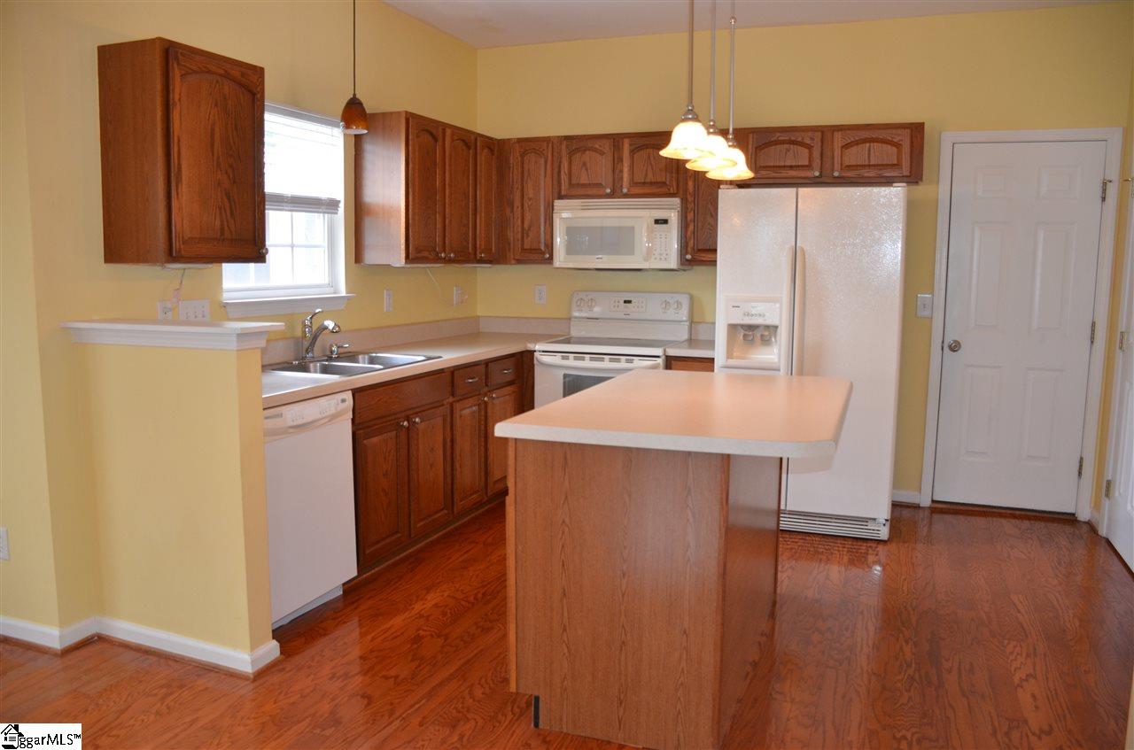 201 Highgate Circle Greer, SC 29650 - Photo 10 of 33 Gallery Image 10