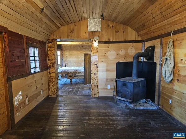 a view of a storage & utility room