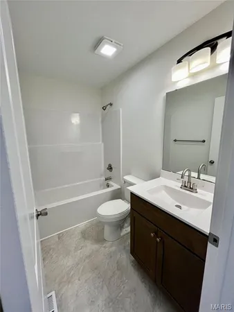 $312,900 | 801 Lakeway Drive, Labadie, MO 63055