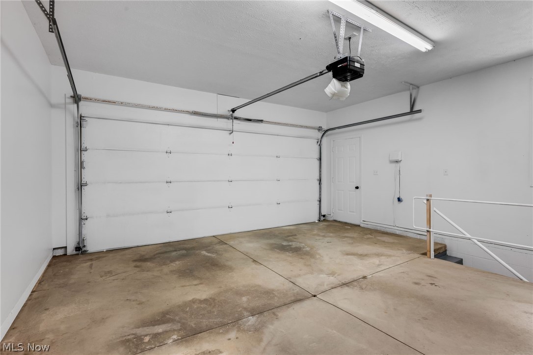 623 Bridgeview Avenue Chester, WV 26034 - Photo 21 of 47 Garage