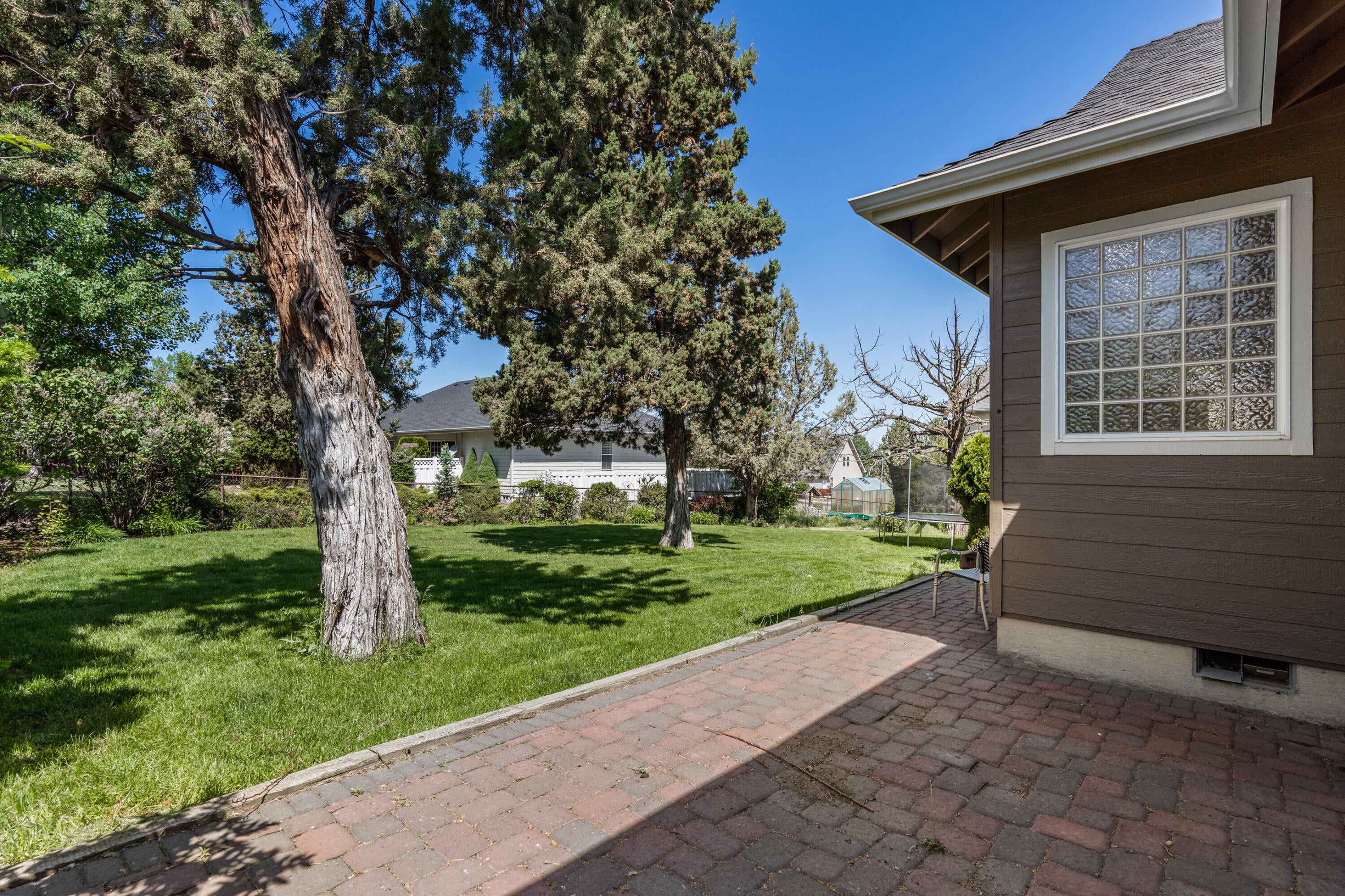 2625 Southwest 37th Street Redmond, OR 97756 - Photo 23 of 26 2023_06_05_2625_sw_37th_st_rdm-22