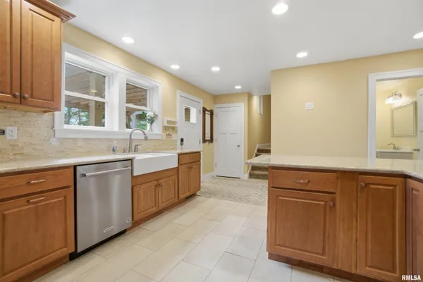 $319,900 | 3612 North Harvard Avenue, Peoria, IL 61611