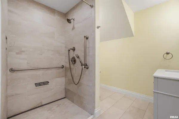 $319,900 | 3612 North Harvard Avenue, Peoria, IL 61611