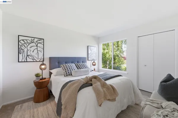 $319,000 | 22 Marina Lakes Drive, Richmond, CA 94804