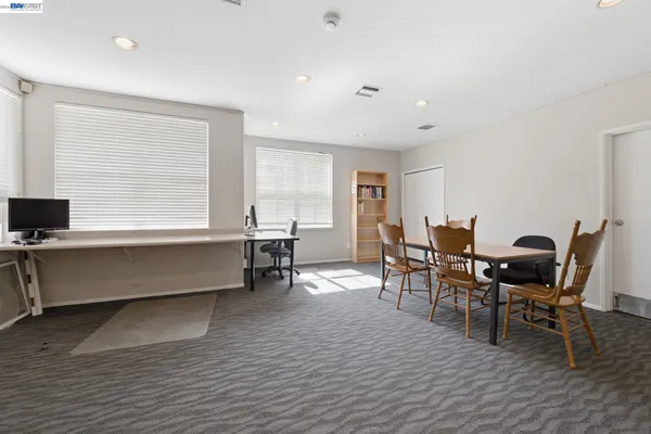 $319,000 | 22 Marina Lakes Drive, Richmond, CA 94804