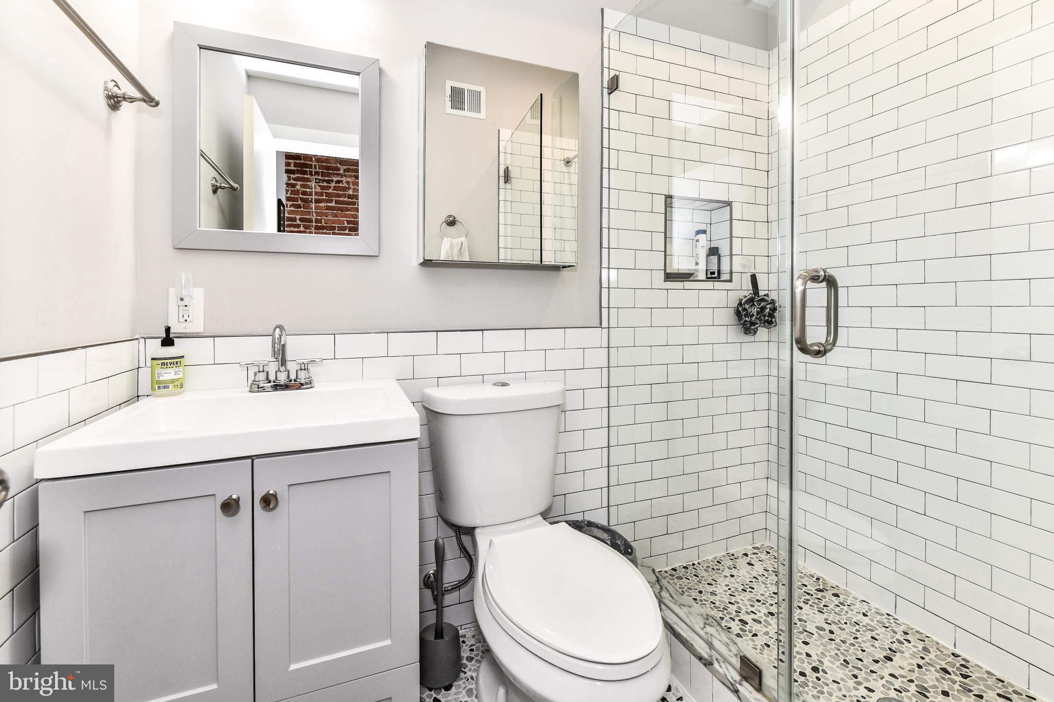 622 C Street Southeast Washington, DC 20003 - Photo 34 of 60