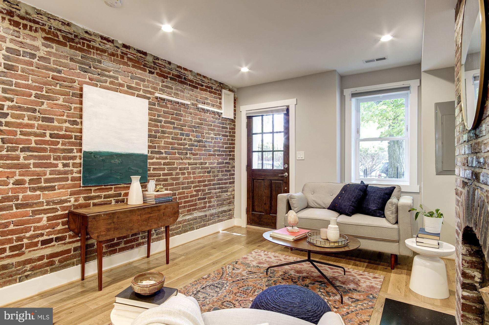 622 C Street Southeast Washington, DC 20003 - Photo 7 of 60