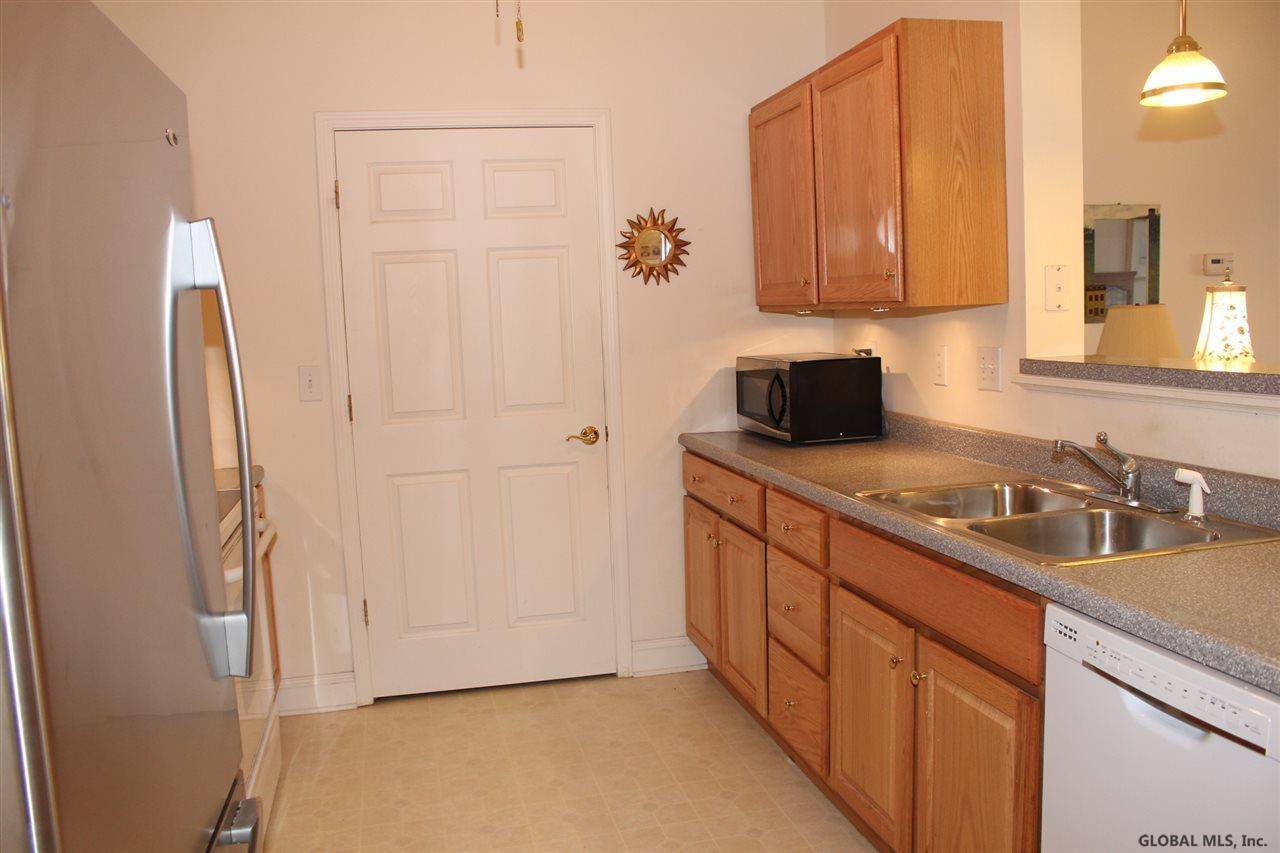 105 N Ridge Troy, NY 12182 - Photo 7 of 22 Photo 7
