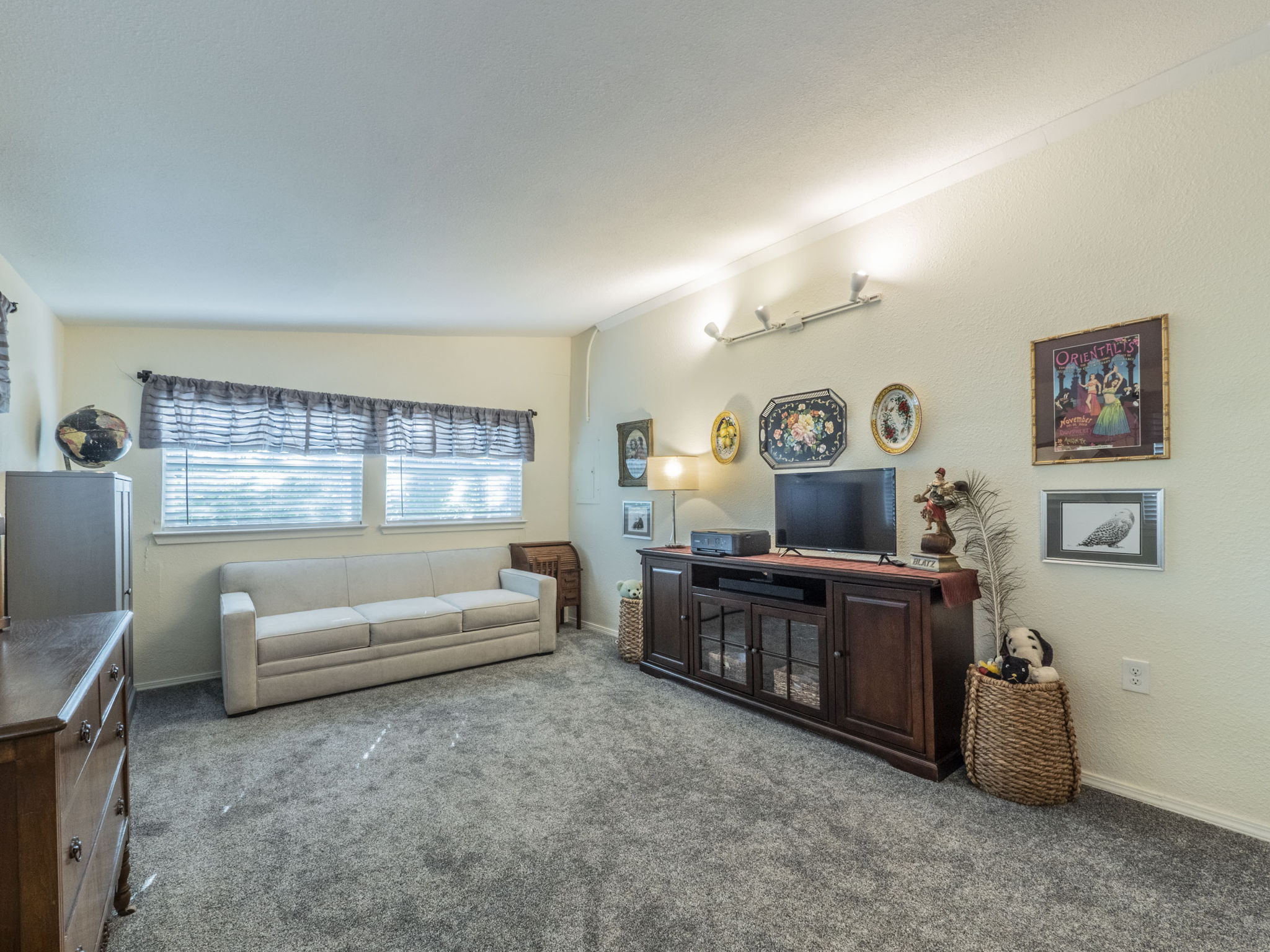 11012 3rd Street Jonestown, TX 78645 - Photo 17 of 26 Another view of the flex room.