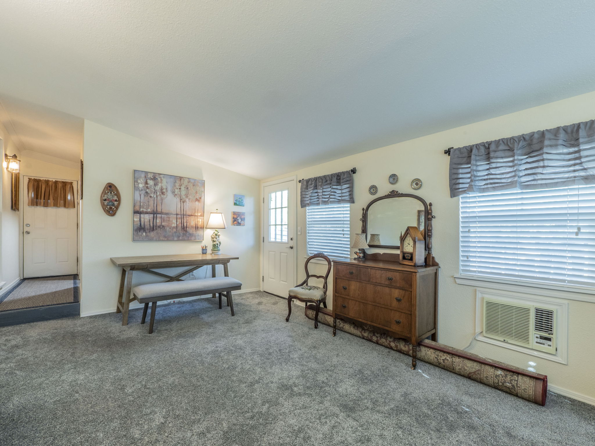 11012 3rd Street Jonestown, TX 78645 - Photo 18 of 26 Another view of the flex room.