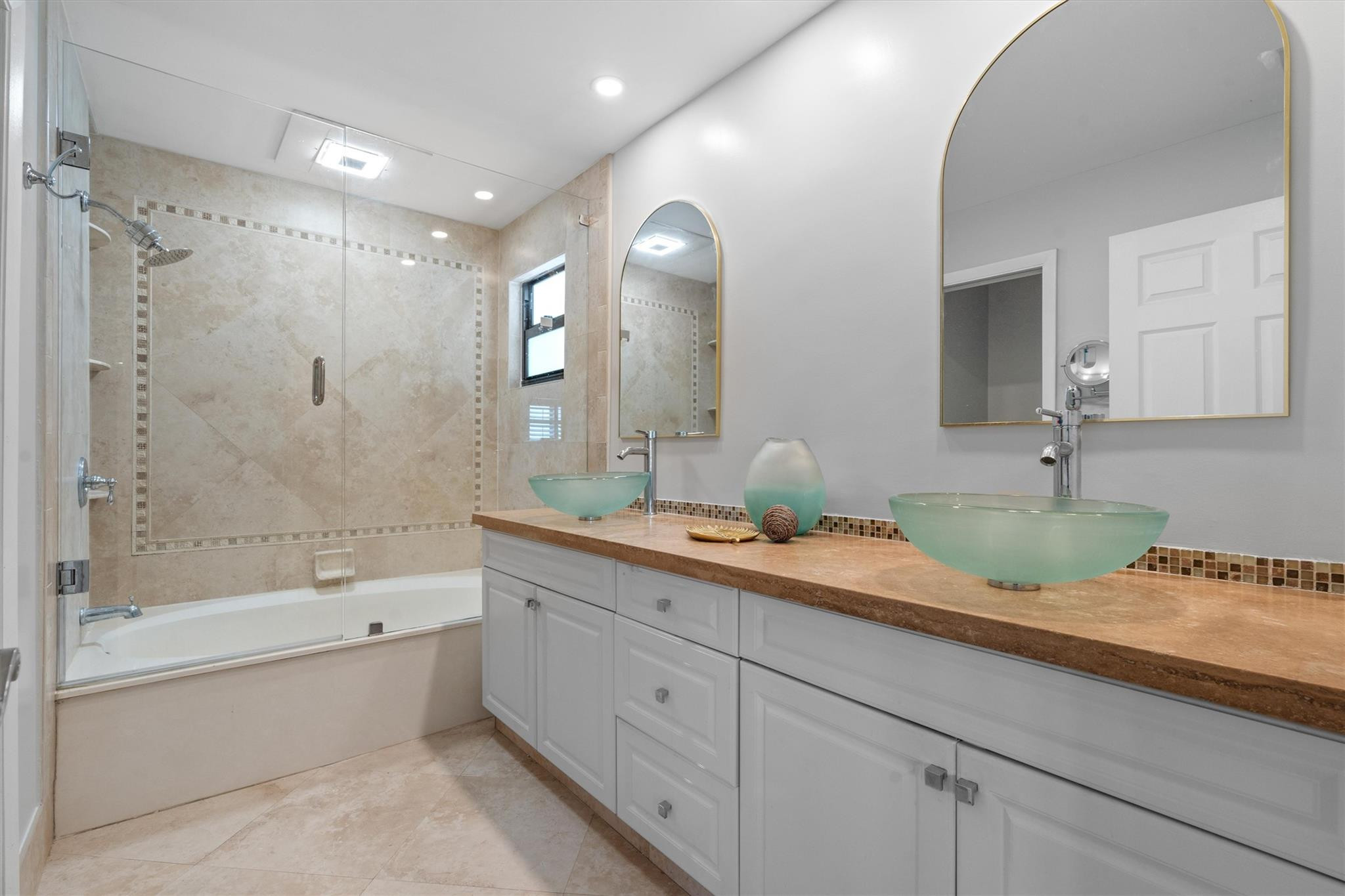 10037 Country Brook Road Boca Raton, FL 33428 - Photo 9 of 34 Photo 9