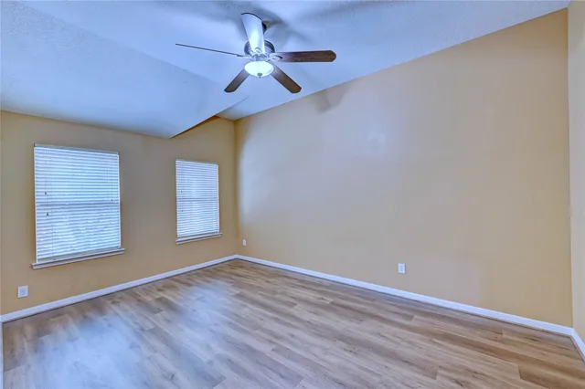 a view of utility room