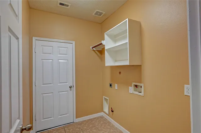 a view of a storage & utility room