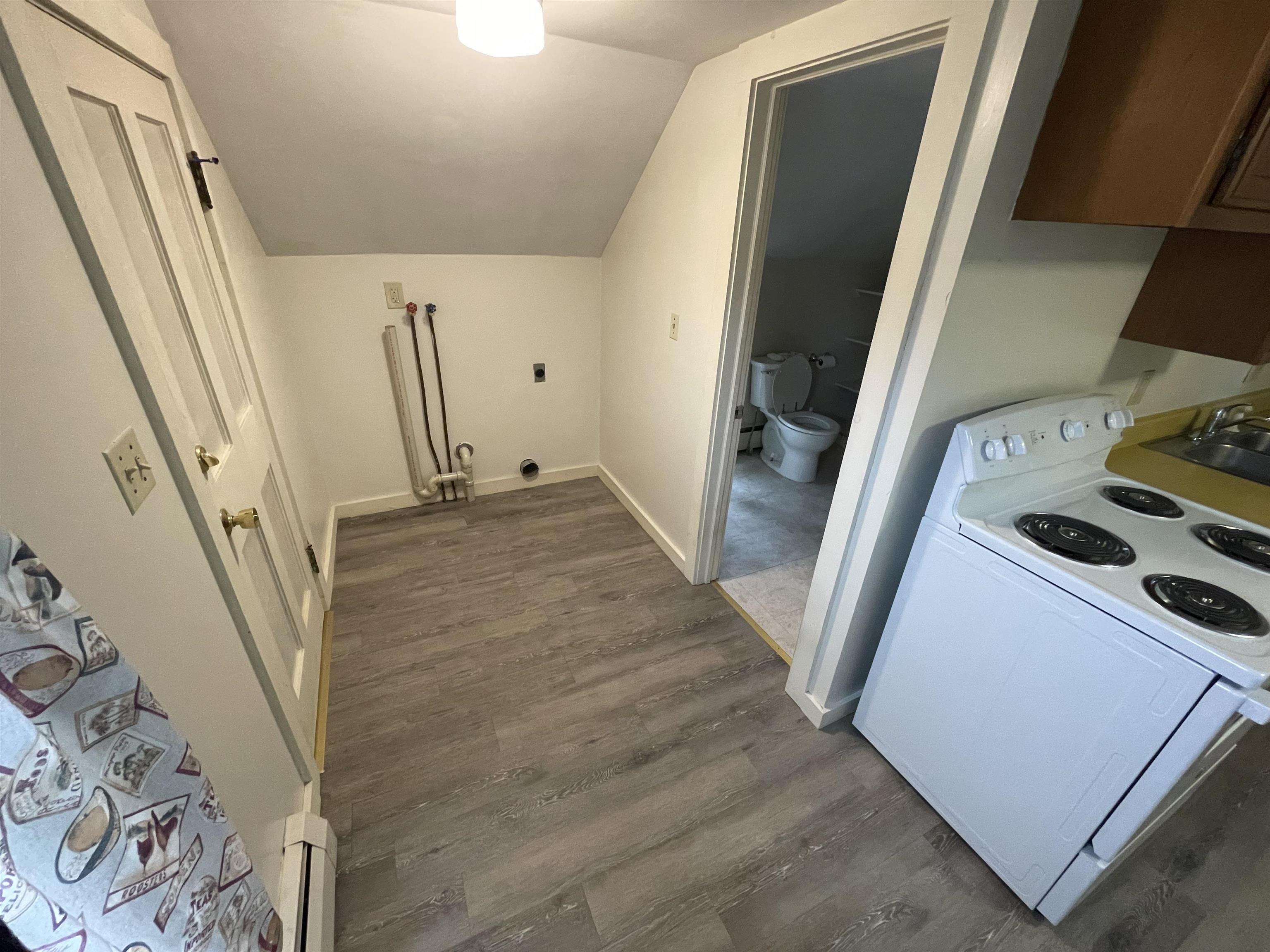 49 East Center Street, Unit 2 Rutland, VT 05701 - Photo 7 of 8