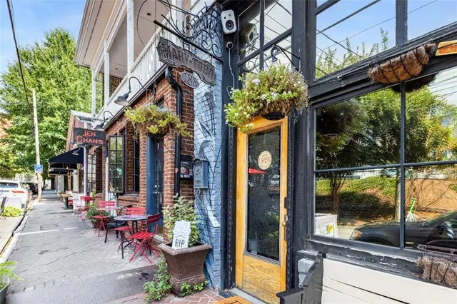 $299,900 | 170 Boulevard Southeast, Unit 211H, Atlanta, GA 30312