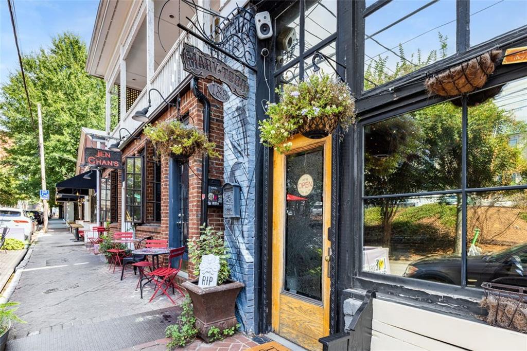 170 Boulevard Southeast, Unit 211H Atlanta, GA 30312 - Photo 40 of 49 a view of a building with sitting area