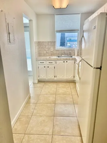 $1,800 | 108 Paradise Harbour Boulevard, Unit 209, North Palm Beach, FL 33408