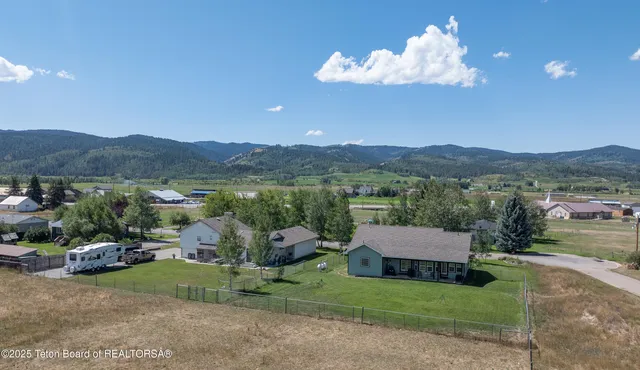 $595,000 | 650 Hemmert, Thayne, WY 83127