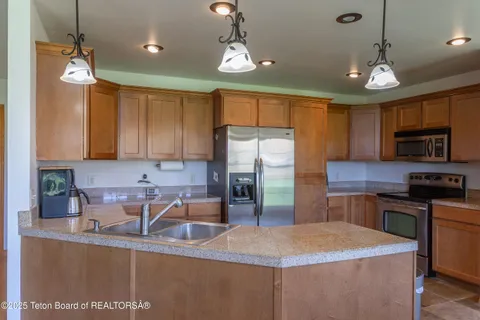 $595,000 | 650 Hemmert, Thayne, WY 83127