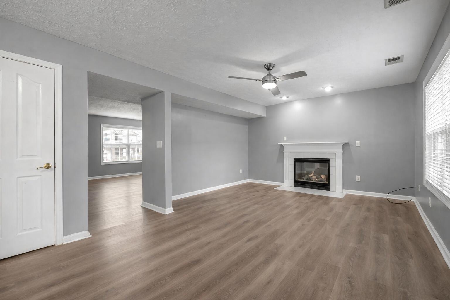 1117 Rolfe Lane Lexington, KY 40513 - Photo 2 of 43 Modern living room with a fireplace