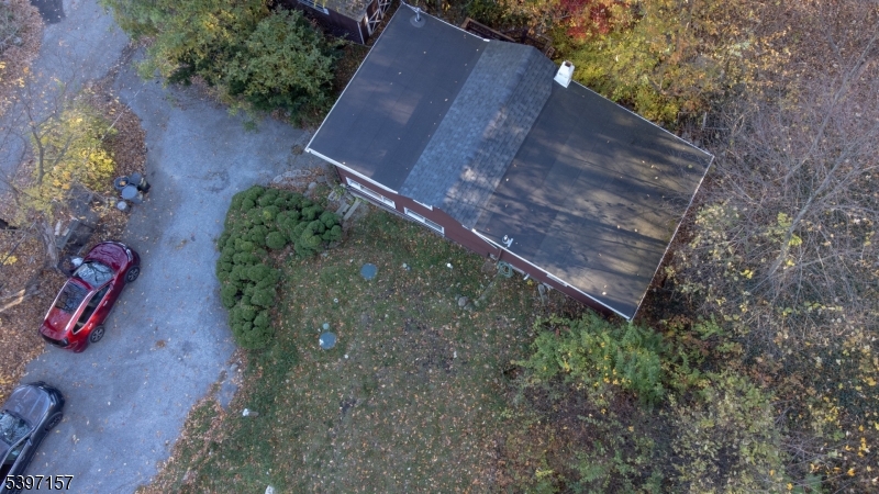 18 Decker Pond Road Vernon, NJ 07461 - Photo 5 of 40 a backyard of a house with lots of green space