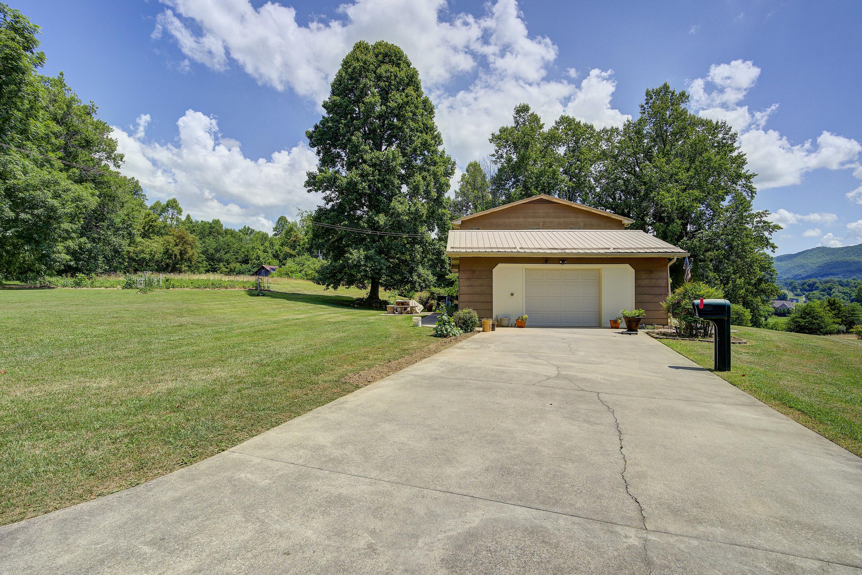 113 Oliver Edwards Road Jonesborough, TN 37659 - Photo 3 of 59 Oliver-29