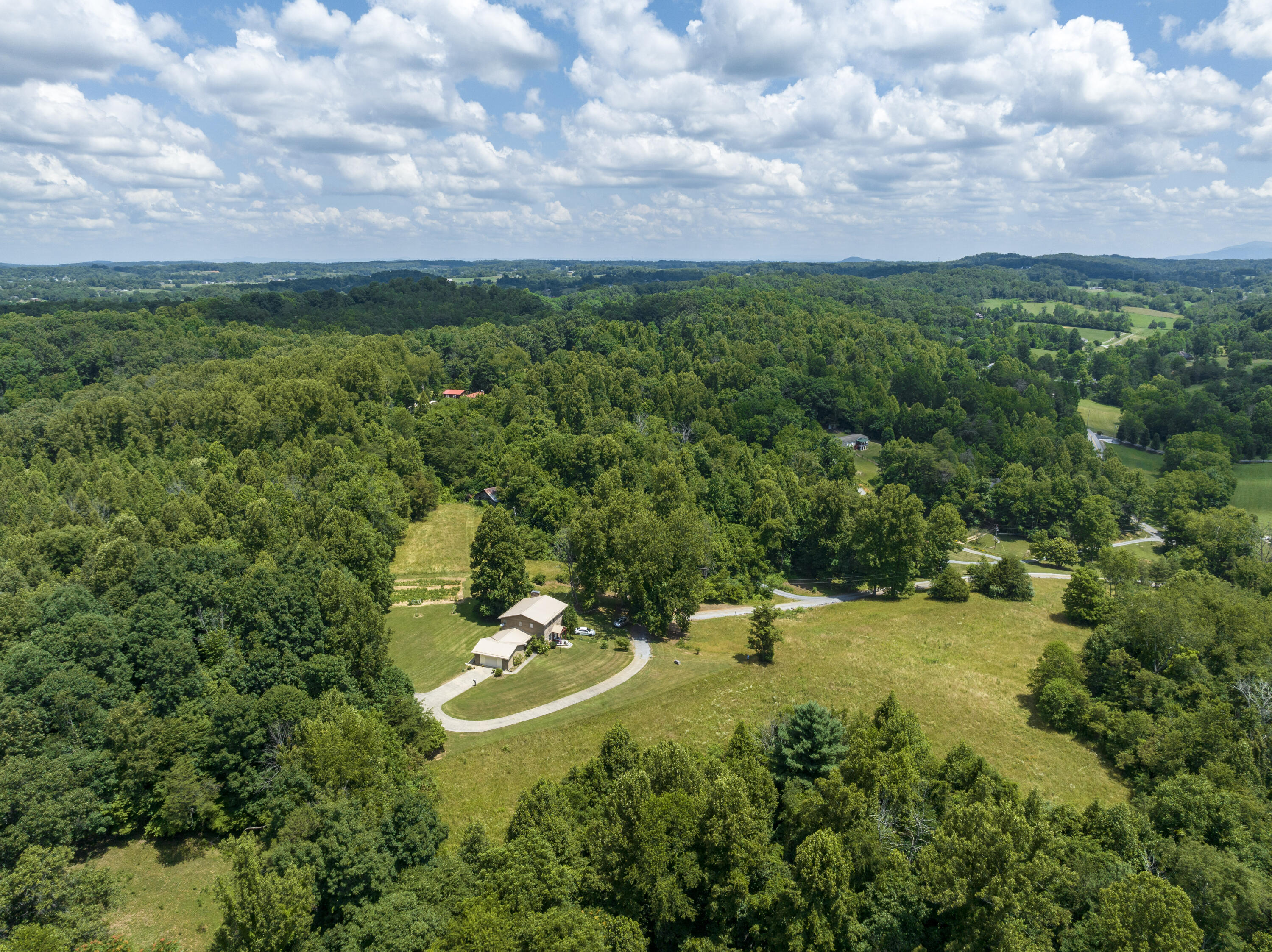 113 Oliver Edwards Road Jonesborough, TN 37659 - Photo 54 of 59 Oliver-Aerials-7
