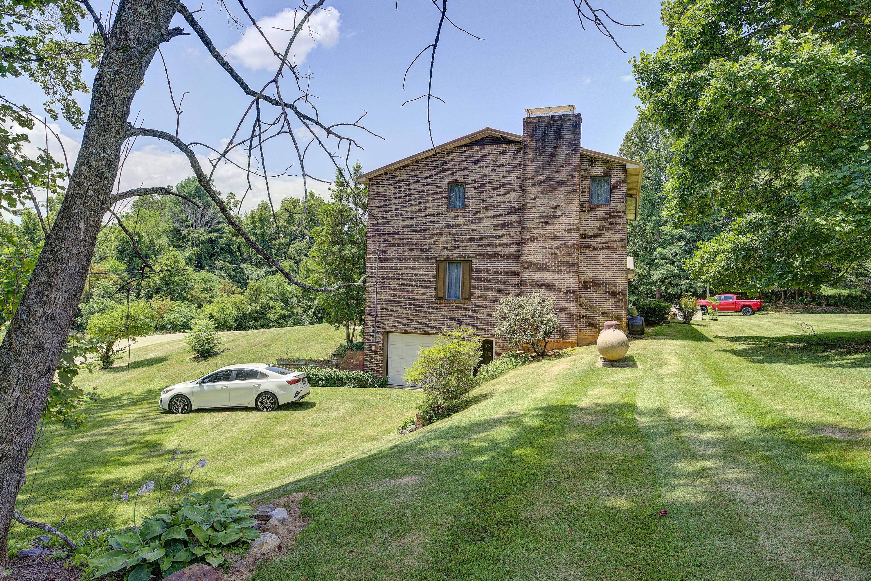 113 Oliver Edwards Road Jonesborough, TN 37659 - Photo 7 of 59 Oliver-36