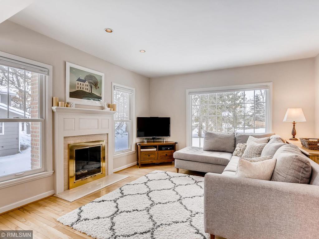4271 Hodgson Road Shoreview, MN 55126 - Photo 1 of 27 Gallery Image 1