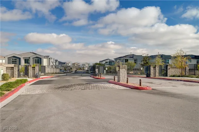 $550,000 | 10207 Canyon Mantle Street, Las Vegas, NV 89166