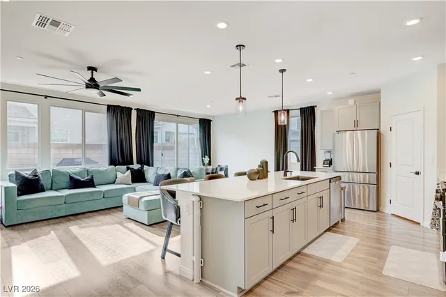 $550,000 | 10207 Canyon Mantle Street, Las Vegas, NV 89166