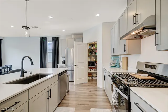 $550,000 | 10207 Canyon Mantle Street, Las Vegas, NV 89166