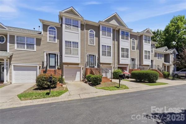 $1,800 | 6621 Tor Drive, Charlotte, NC 28269