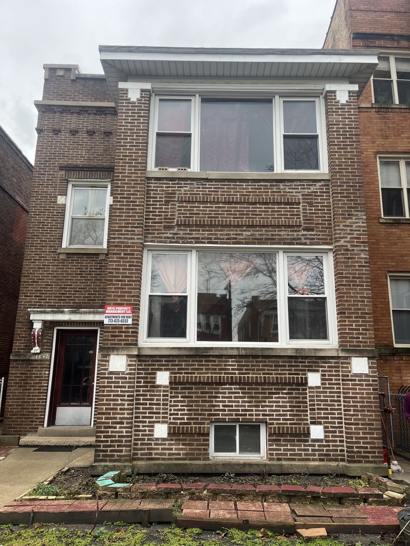 4842 North Drake Avenue Chicago, IL 60625 - Photo 1 of 12