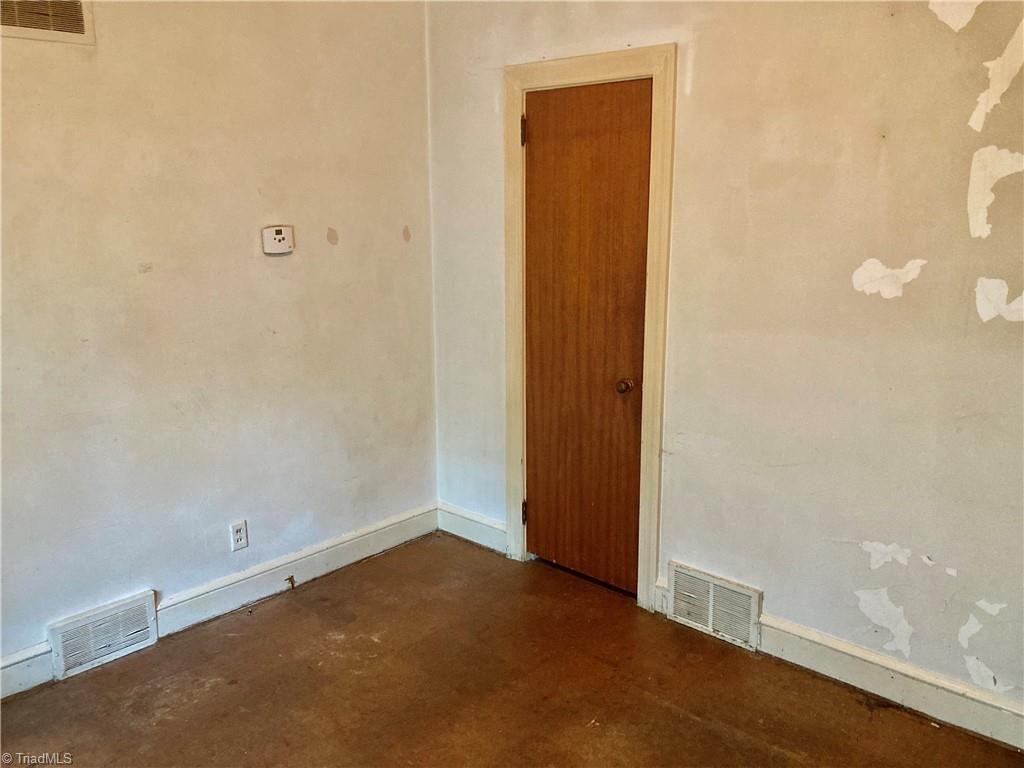 908 Cliff Road Asheboro, NC 27203 - Photo 16 of 24 Gallery Image 16