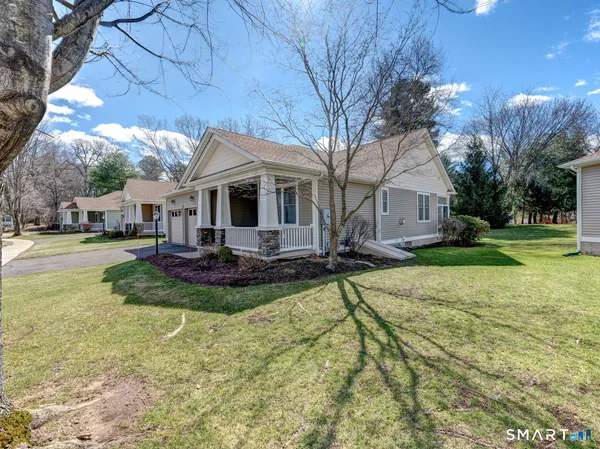 $519,900 | 31 Riverview Drive, Unit 31, South Windsor, CT 06074