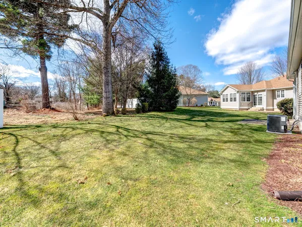 $519,900 | 31 Riverview Drive, Unit 31, South Windsor, CT 06074