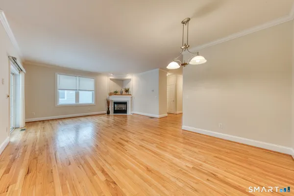 $519,900 | 31 Riverview Drive, Unit 31, South Windsor, CT 06074