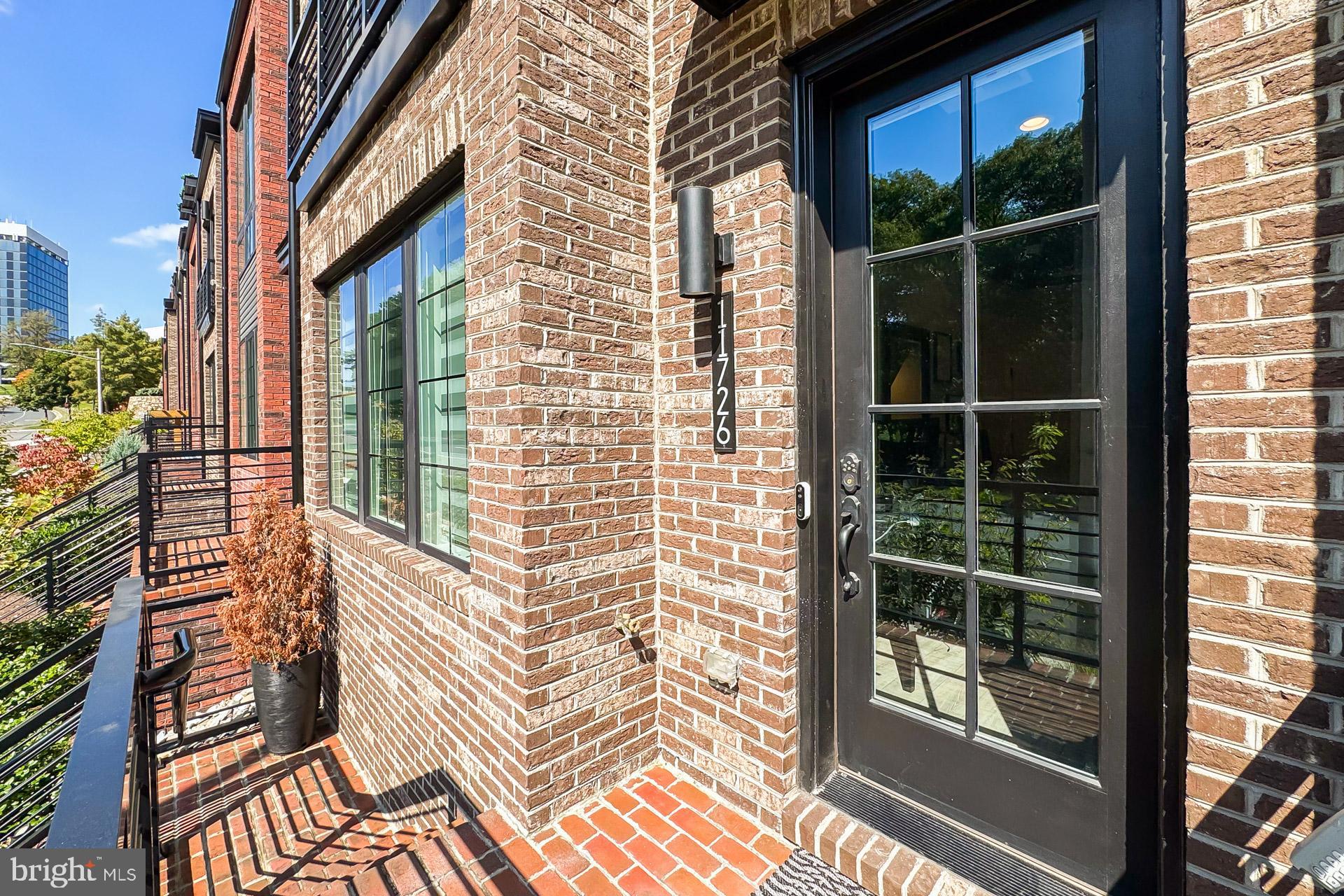 11726 Sunrise Valley Drive Reston, VA 20191 - Photo 6 of 72
