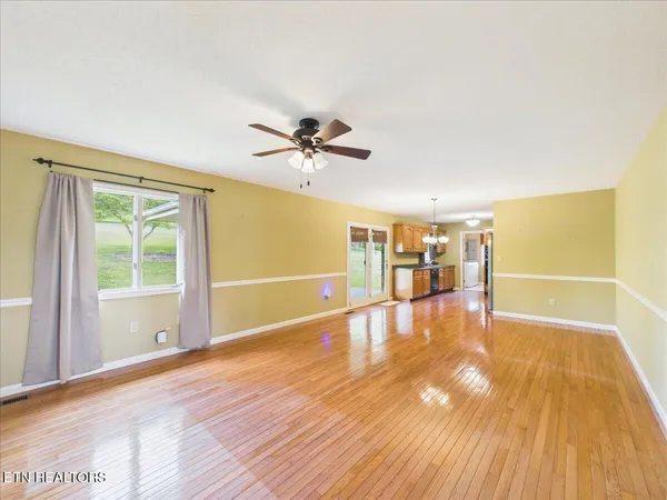 $289,900 | 263 Browning Loop, Pineville, KY 40977