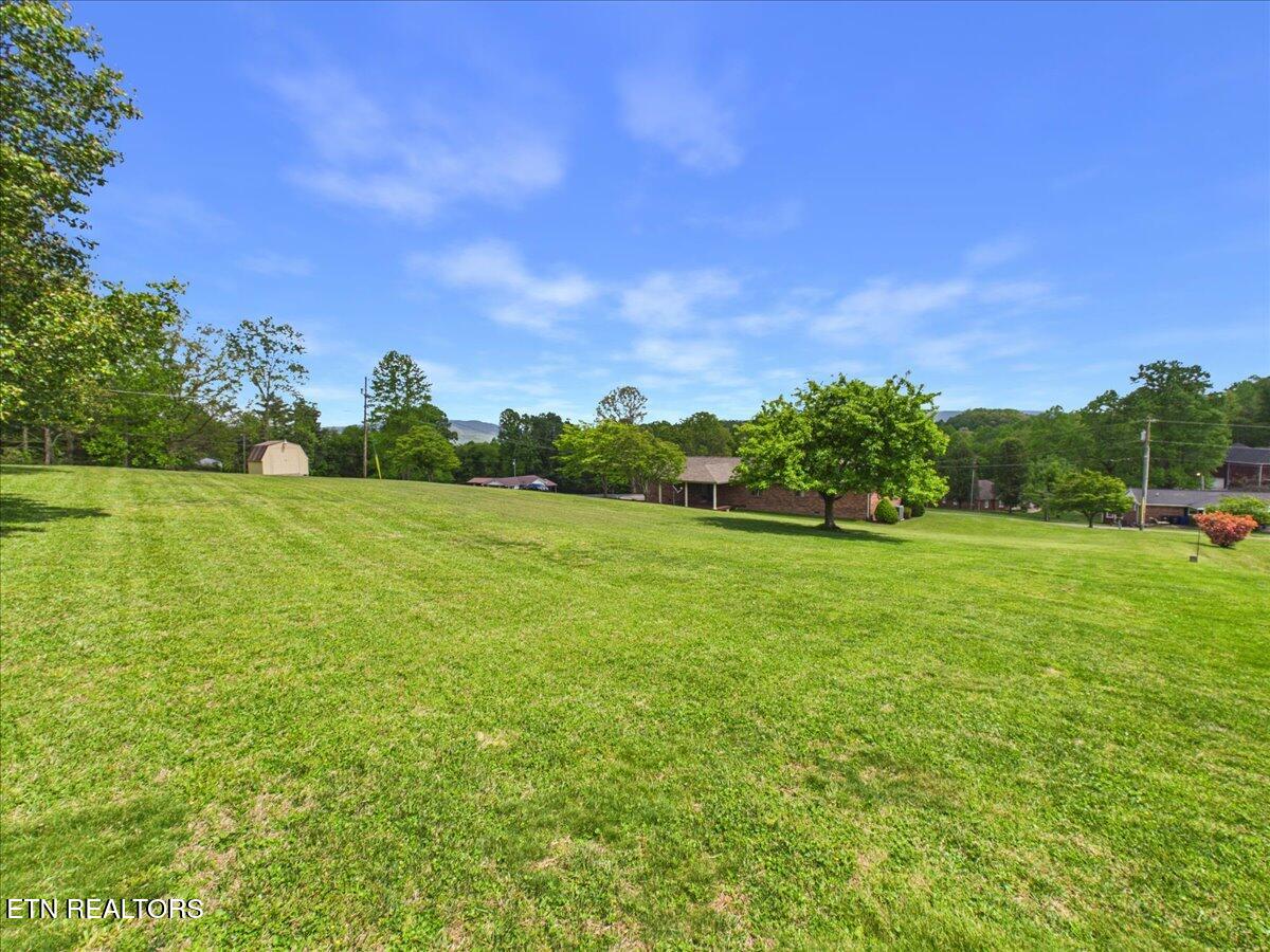 263 Browning Loop Pineville, KY 40977 - Photo 3 of 30 IMG_1335