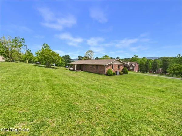 $289,900 | 263 Browning Loop, Pineville, KY 40977