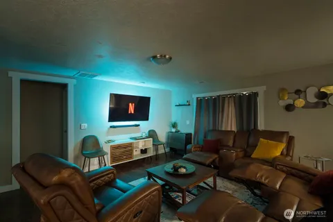 $499,000 | 9810 Northeast 3rd Street, Vancouver, WA 98664