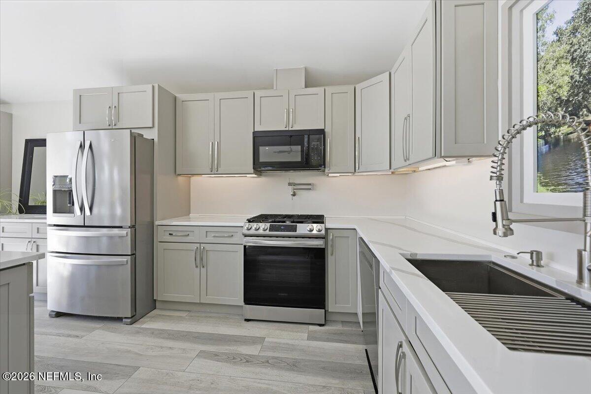 59 Troon Trace Ponte Vedra Beach, FL 32082 - Photo 9 of 26 09-Kitchen