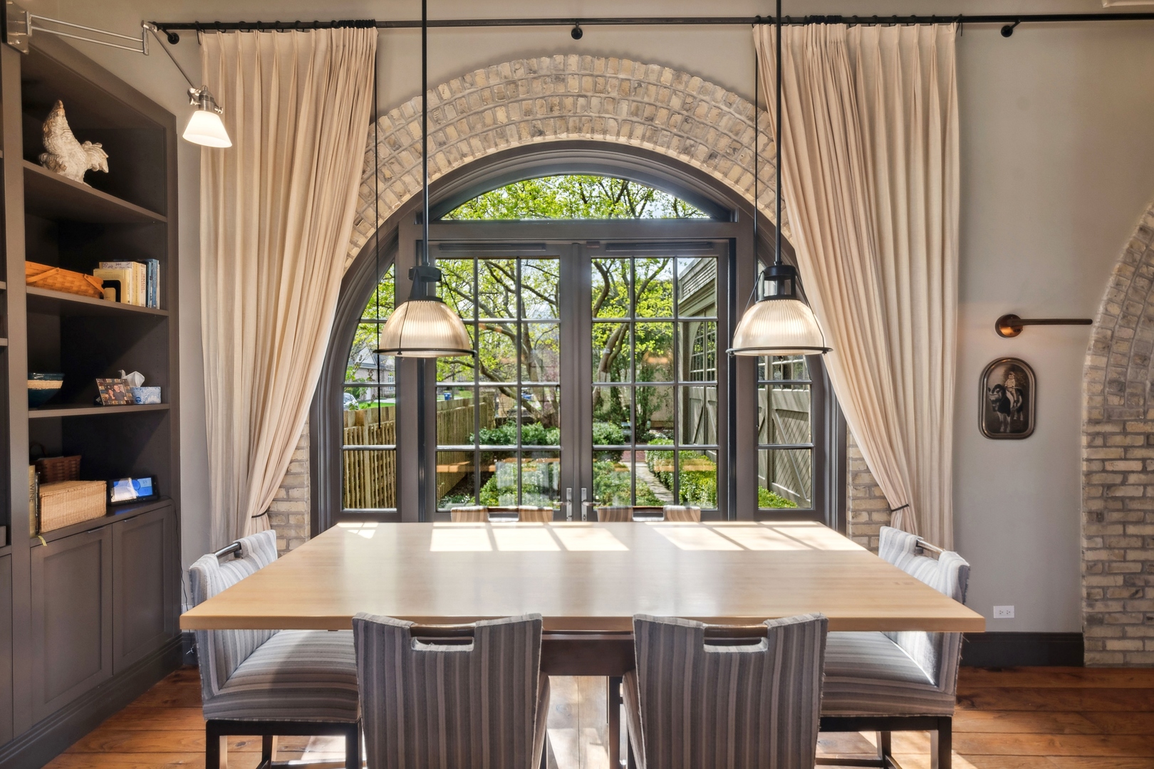 96 Ronan Road Highwood, IL 60040 - Photo 18 of 33 a dining table with chairs and window